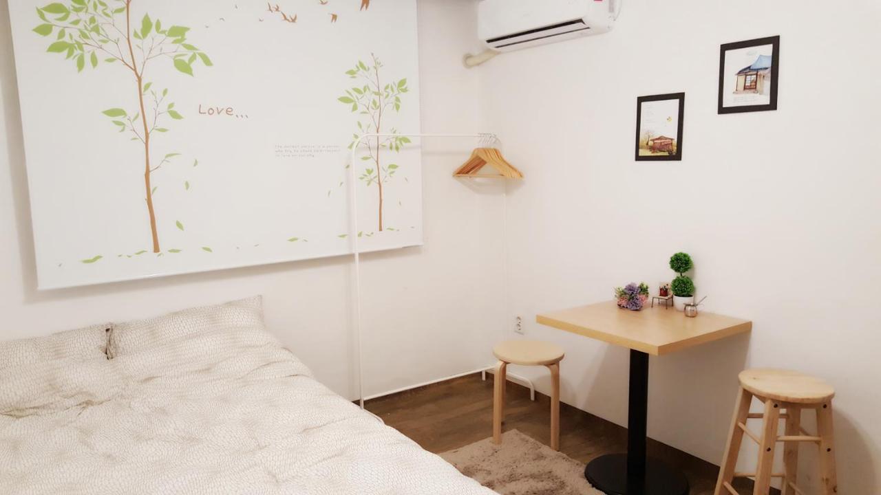 Hongdae Mainstreet Two Room House โซล ภายนอก รูปภาพ