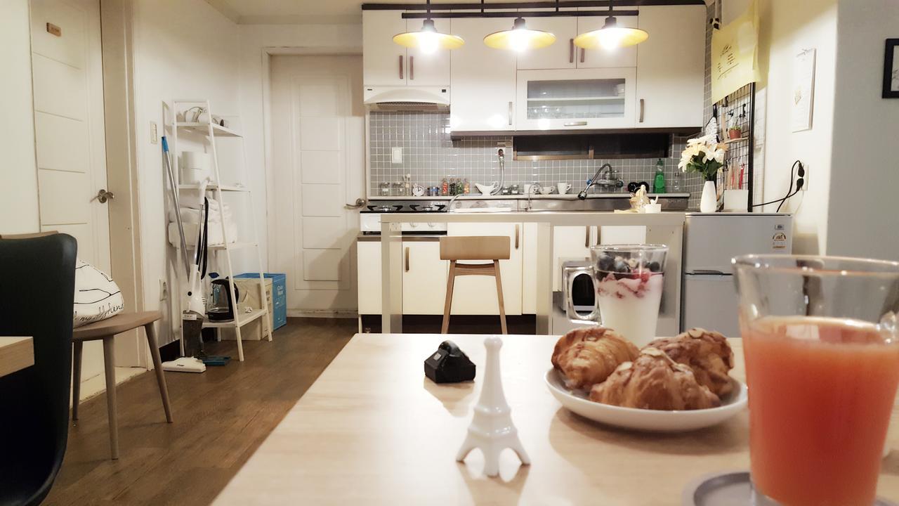 Hongdae Mainstreet Two Room House โซล ภายนอก รูปภาพ