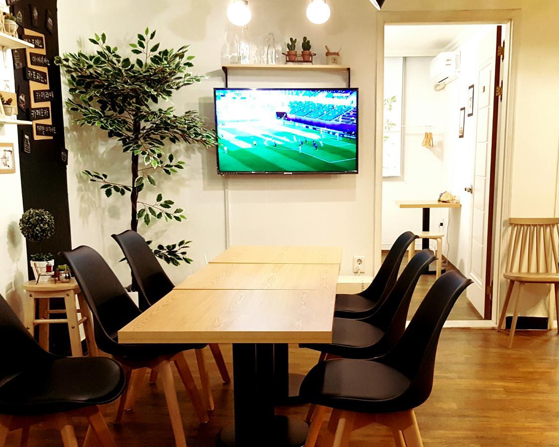 Hongdae Mainstreet Two Room House โซล ภายนอก รูปภาพ